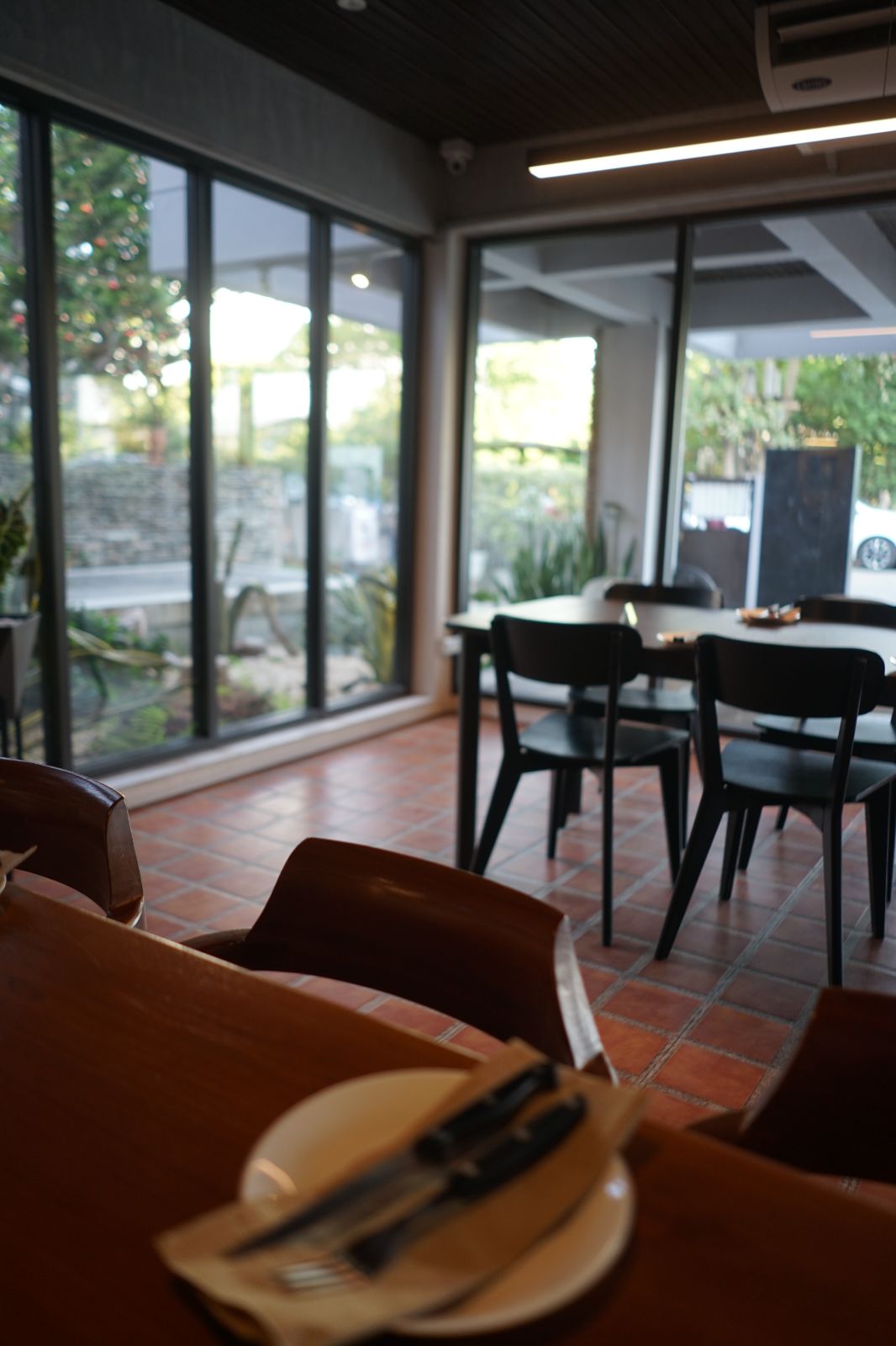 Feed the Beast ambiance image 6