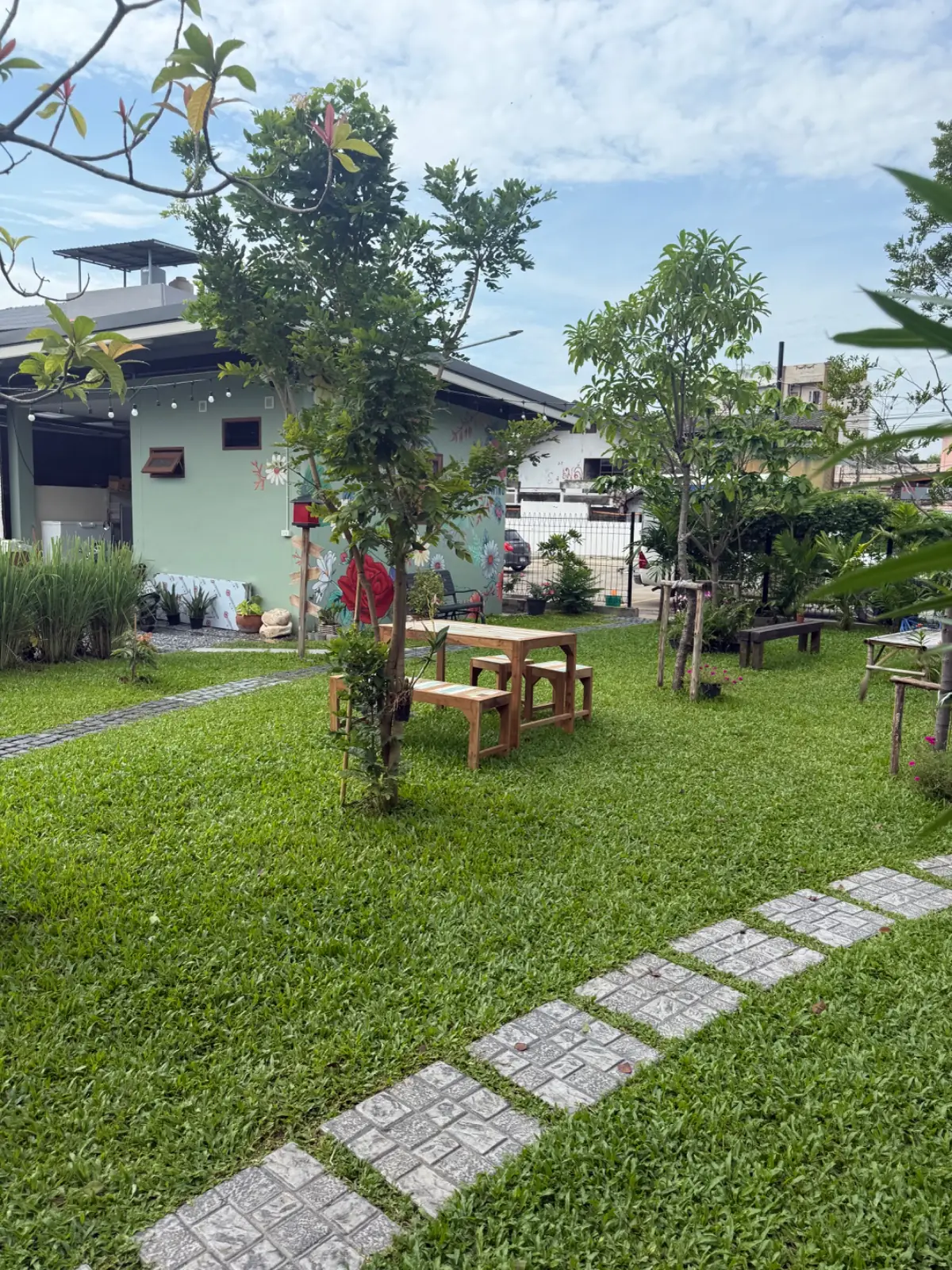 Butterhead Farm & Cafe ambiance image 2