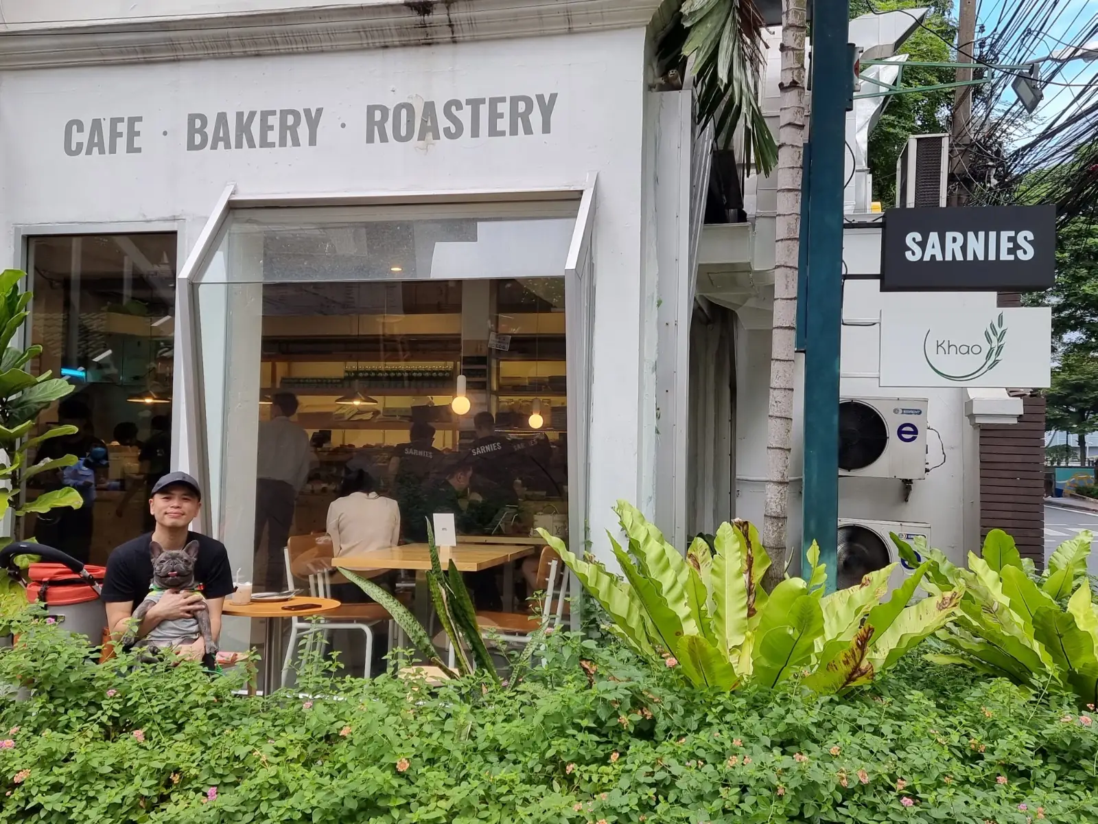 Sarnies Roastery overall image 1