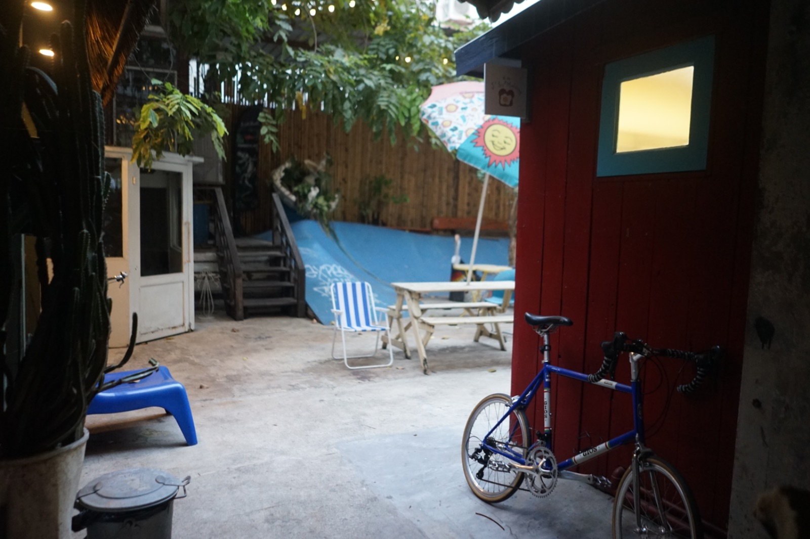 Jsu a la maison overall image 4