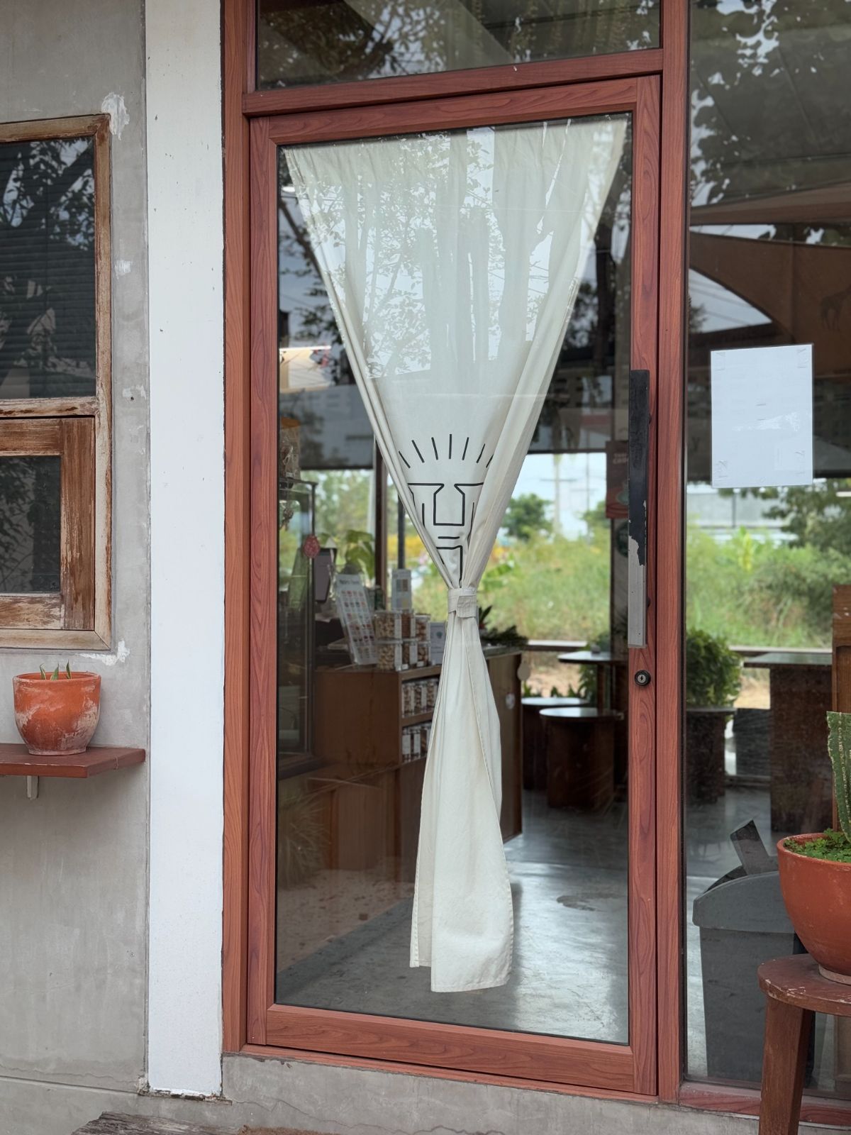 Hey! Coffee Watcharapol overall image 3