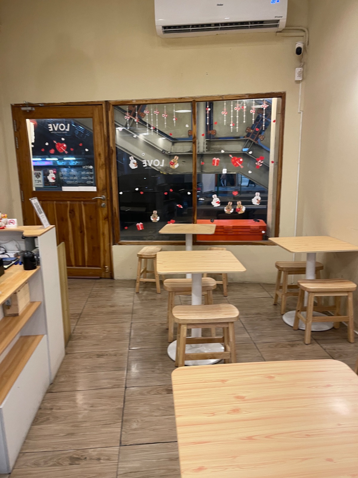 Everyday Chicken Rice ambiance image 3