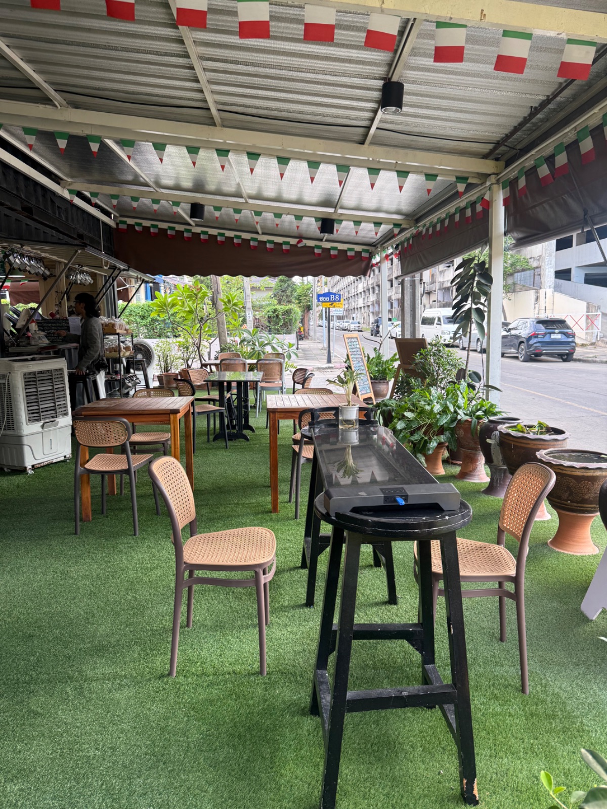 Moka Mania hero image 6