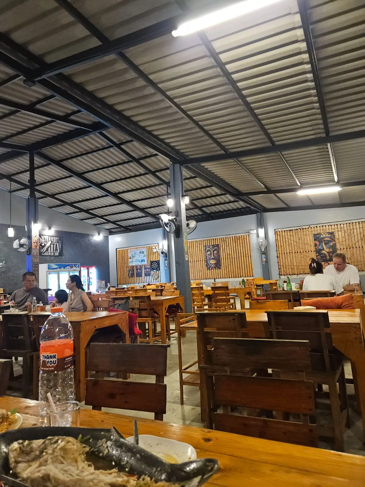 One Beach Restaurant & Thai Massage ambiance image 2