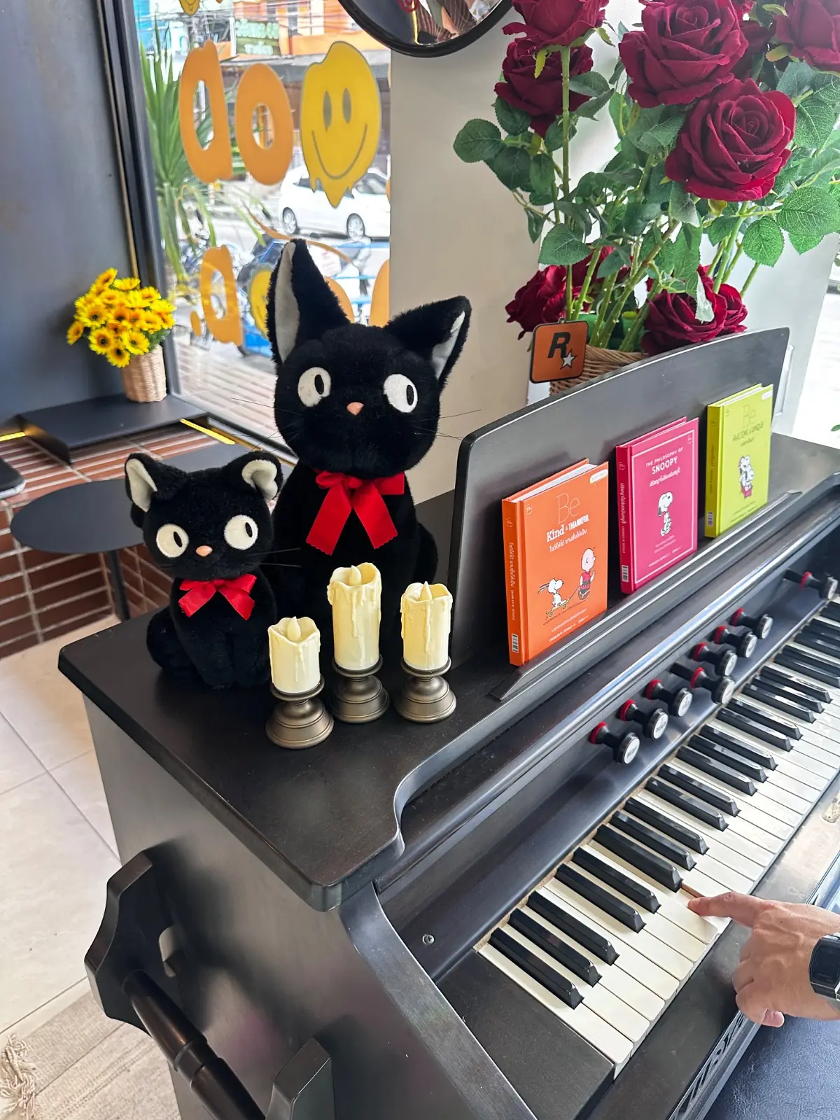 Themood.sriracha ambiance image 1