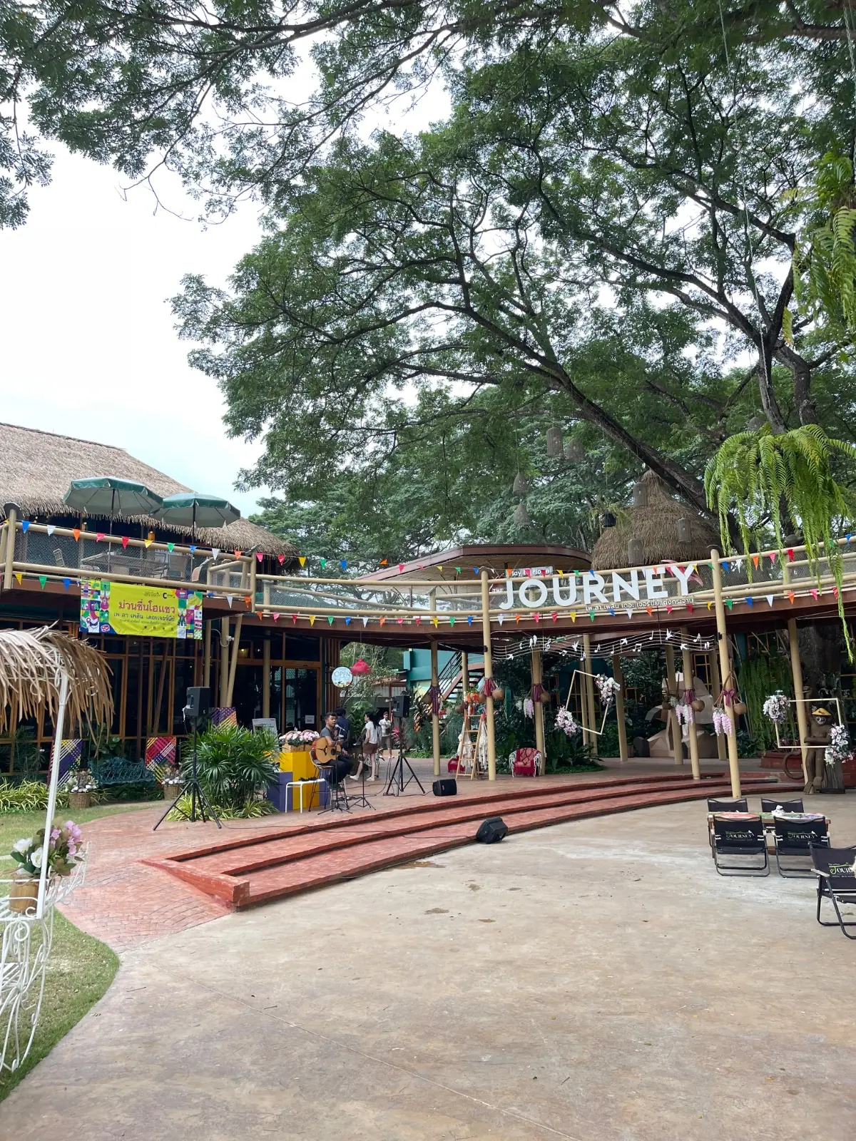 The Journey Cafe & Restaurant ambiance image 2