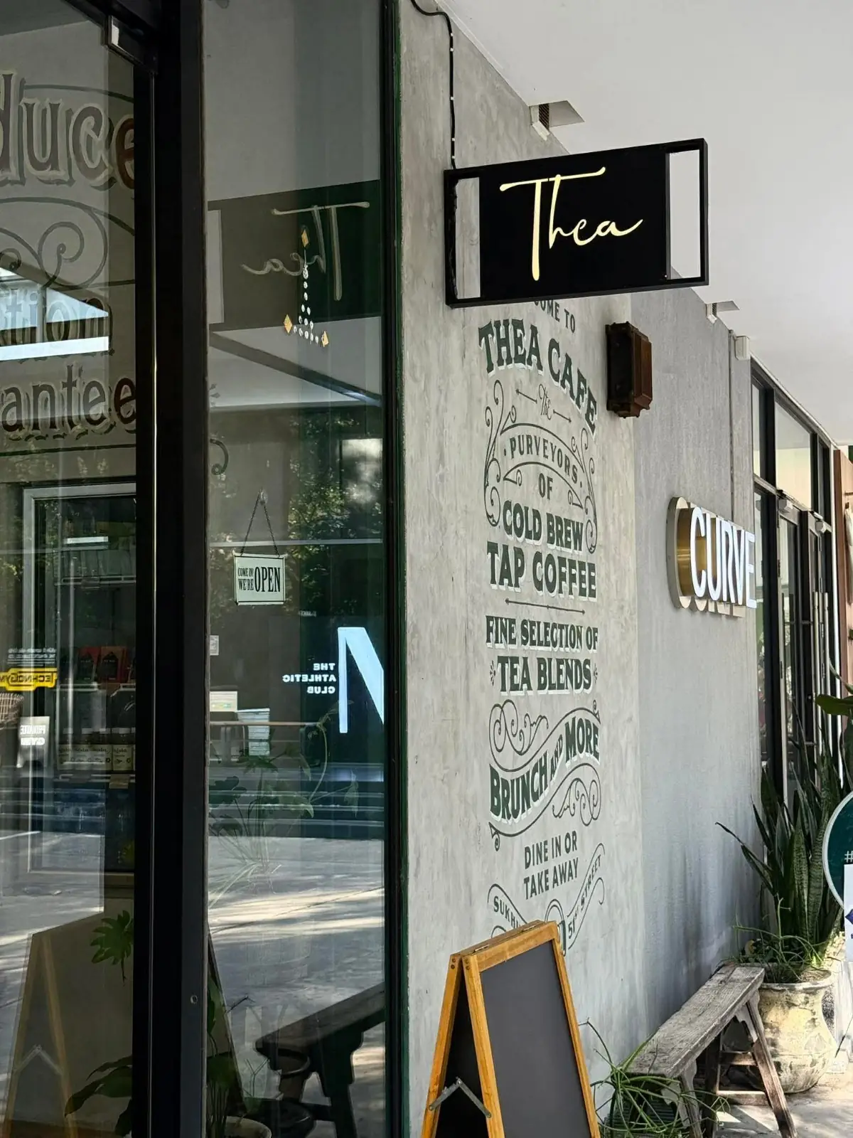 Thea Cafe overall image 1