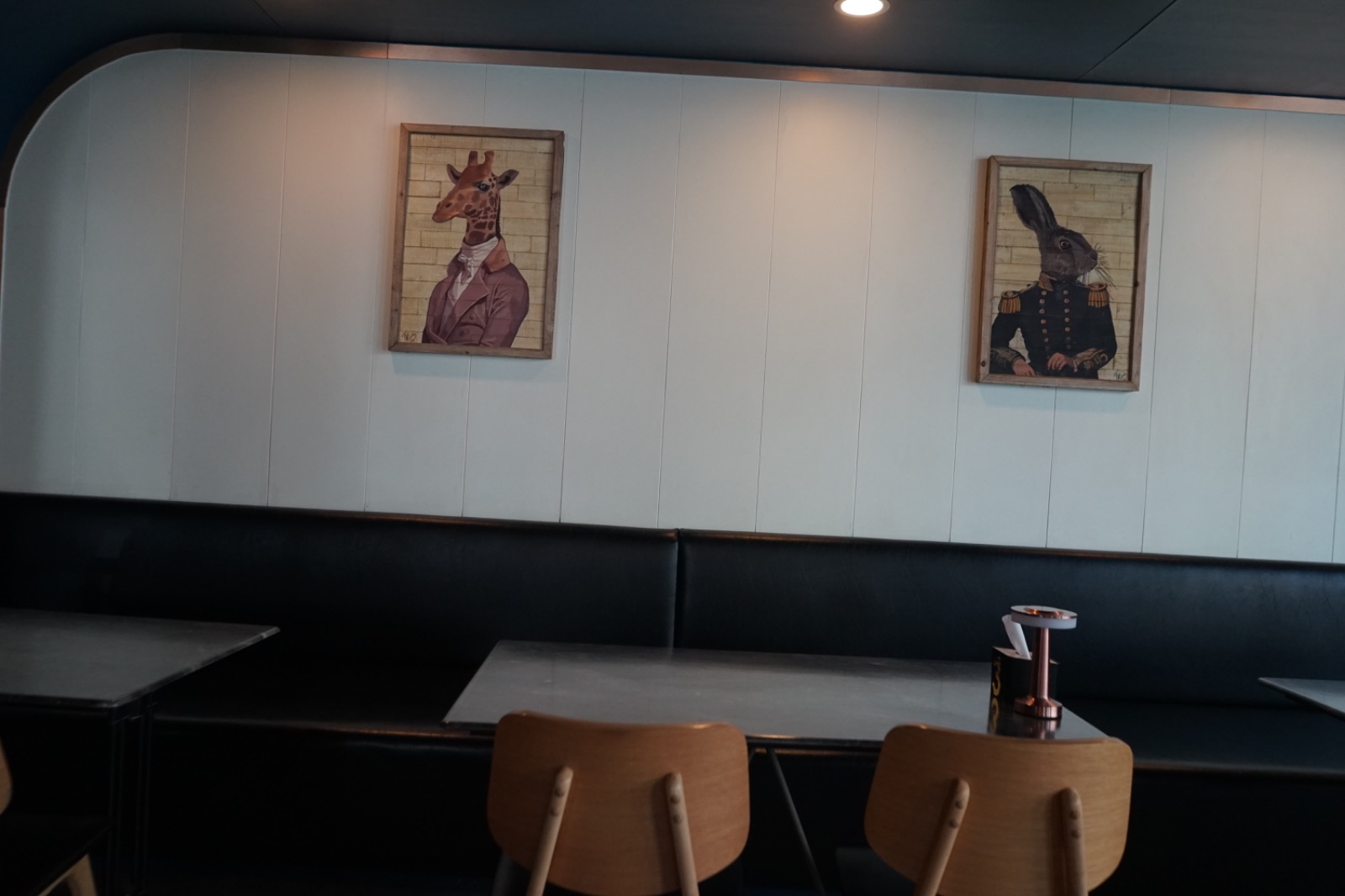 K Corner ambiance image 4