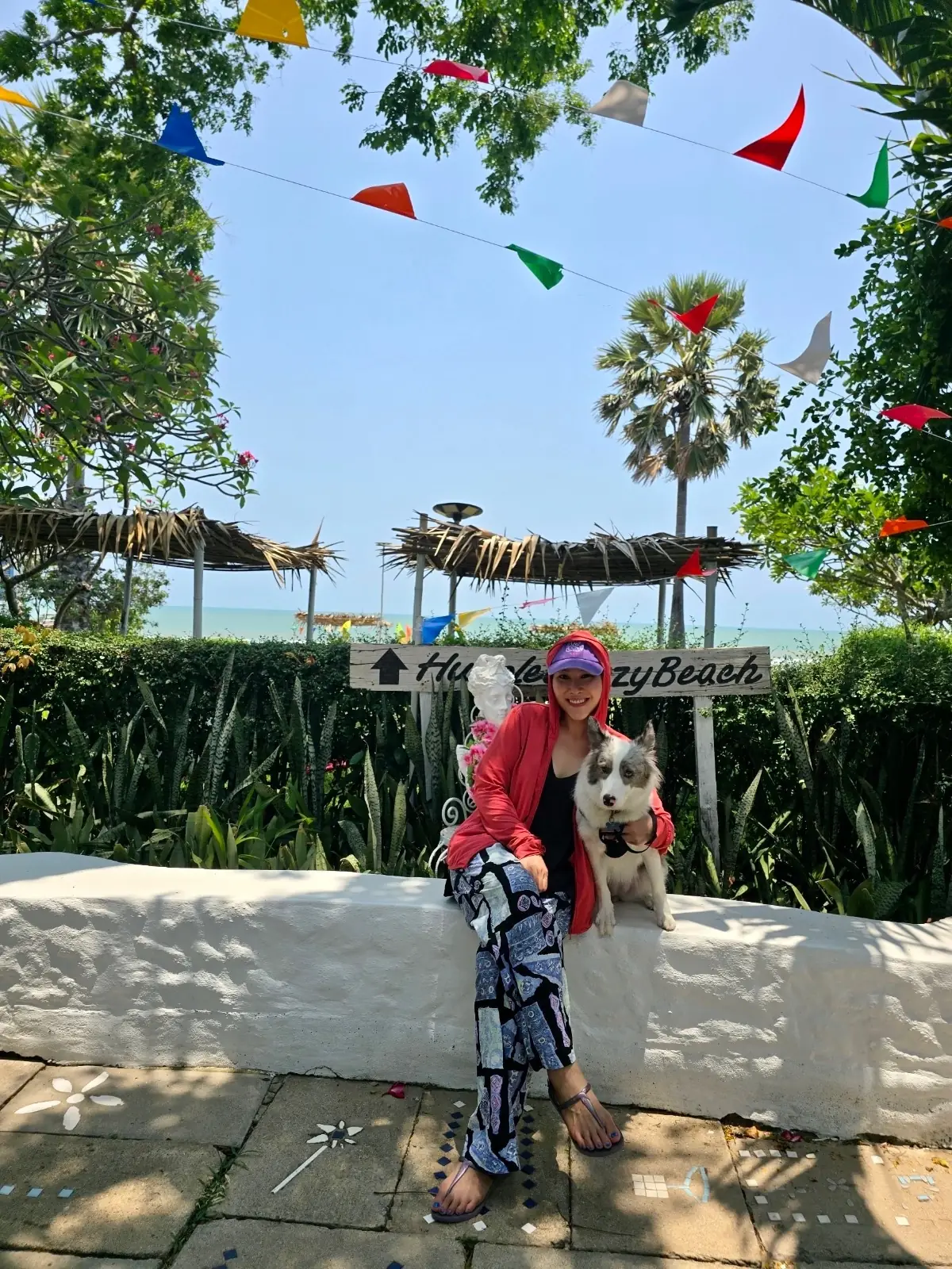 หัวปลีเลซี่บีช รีสอร์ท pets image 2