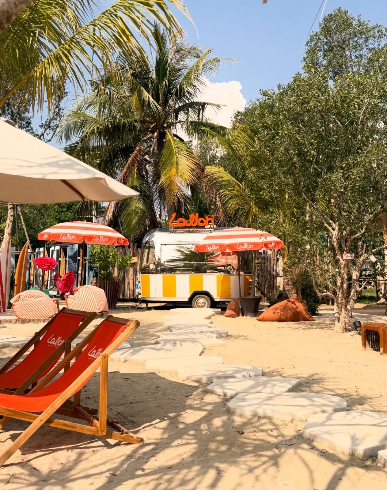 Lawon Canal Café overall image 10