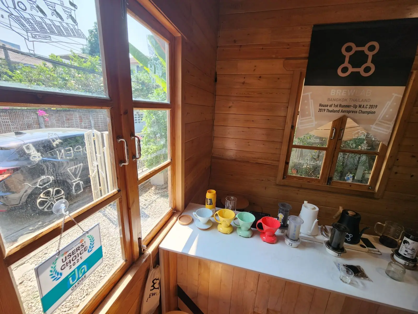 Brew Lab Coffee ambiance image 2