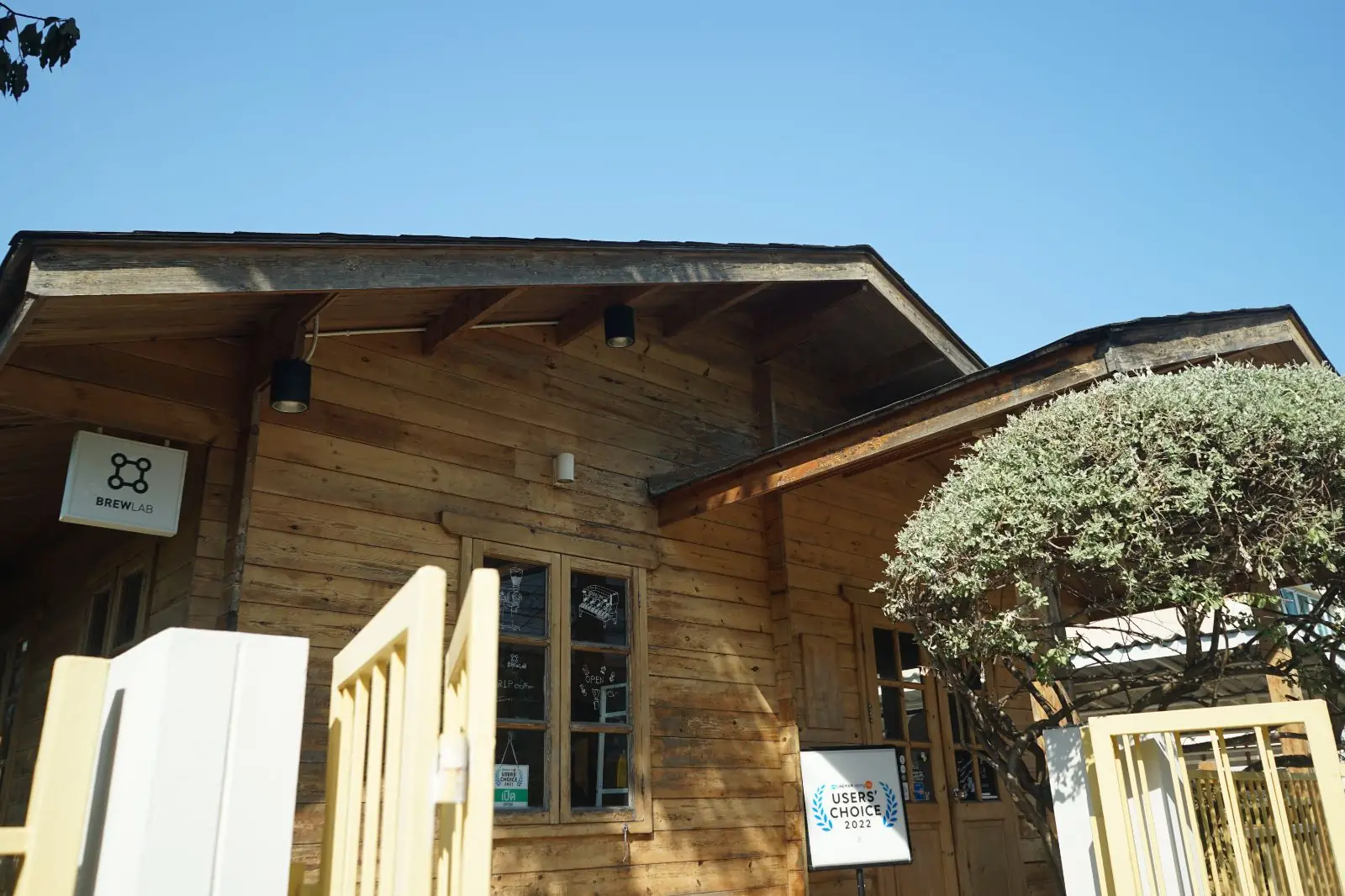 Brew Lab Coffee ambiance image 13